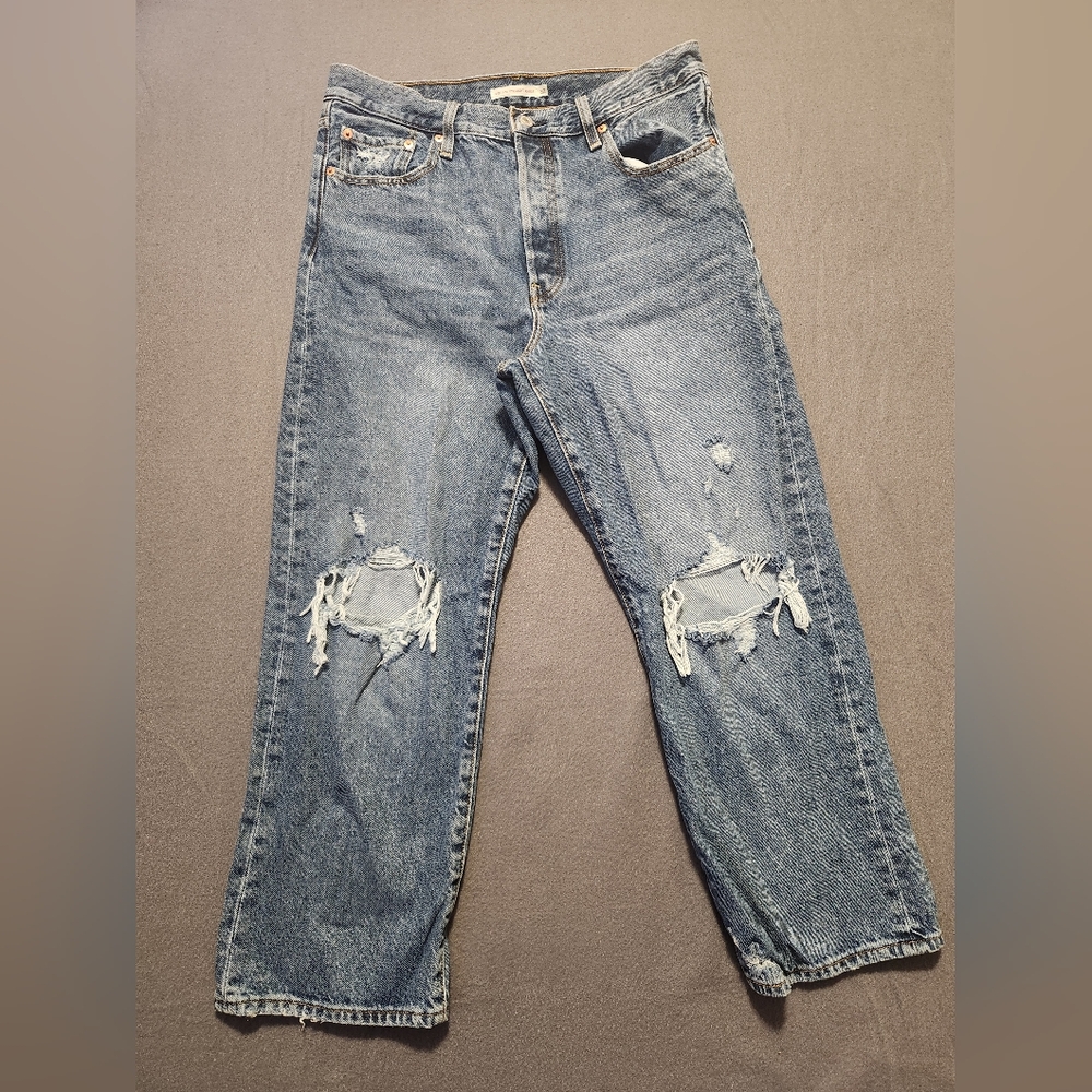 Levis Size 32 Blue